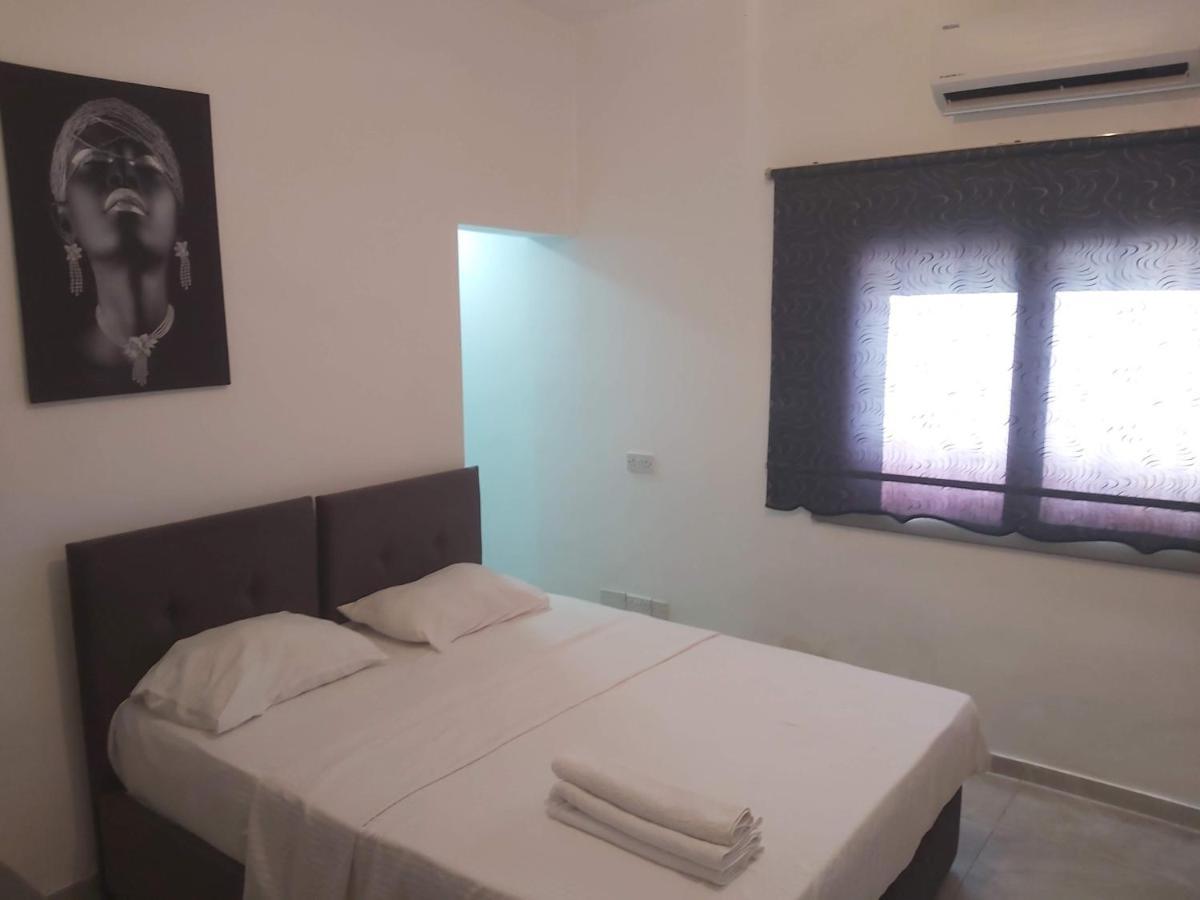 Compact Home Nicosia Exterior foto